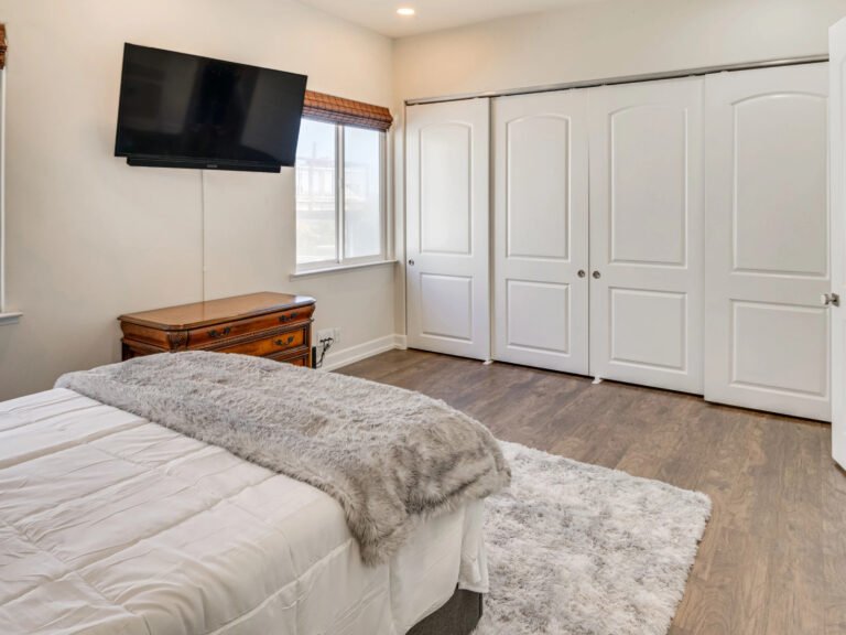 Spacious living room for corporate housing near Thousand Oaks CA