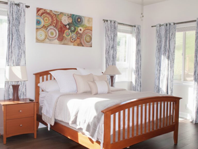 Spacious living room for corporate housing near Thousand Oaks CA