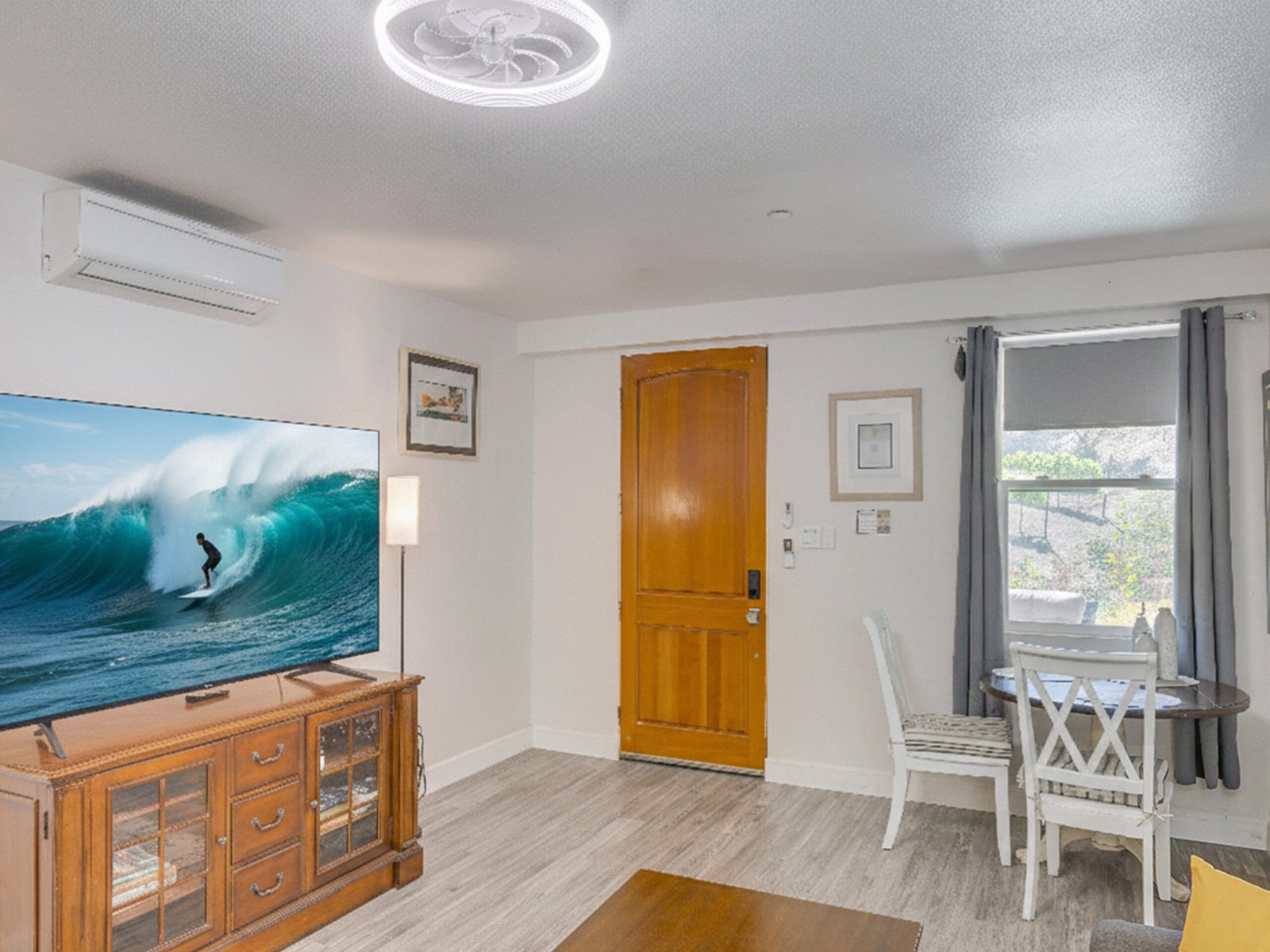 Newbury Park Vacation Rental | The Surf Retreat Modern 1BR 3 Modern 1-bedroom suite near Malibu beaches and hiking trails.