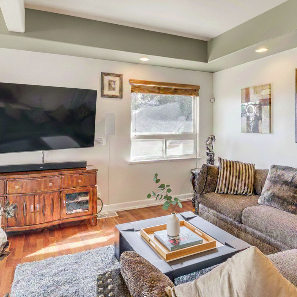 Modern temporary housing for insurance claims in Thousand Oaks with scenic views